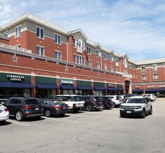 625 Deerfield Rd, Deerfield, IL à louer Photo du bâtiment- Image 2 de 7