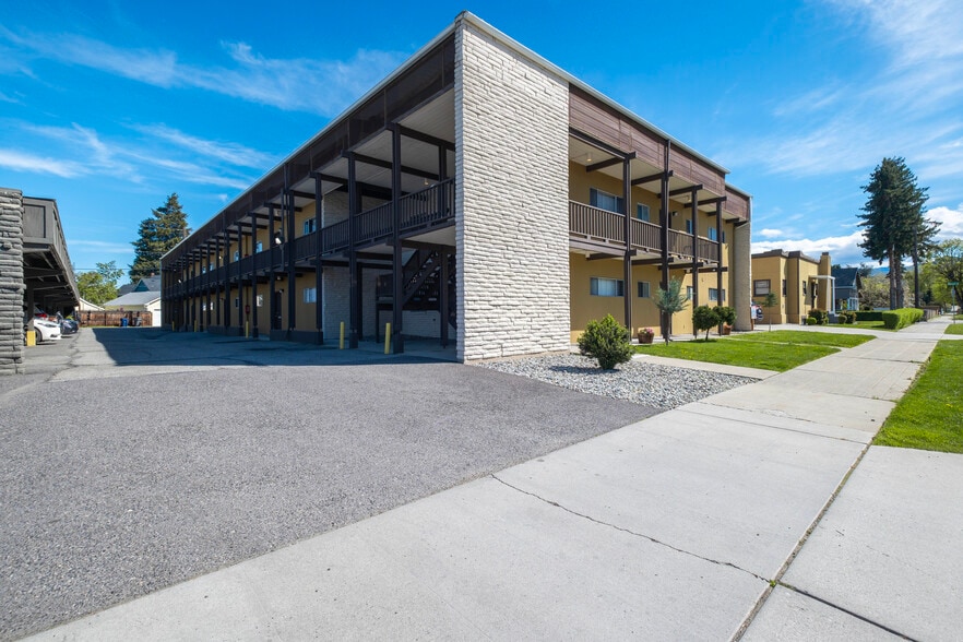 211 N Delaware Ave, Wenatchee, WA for sale - Building Photo - Image 3 of 13
