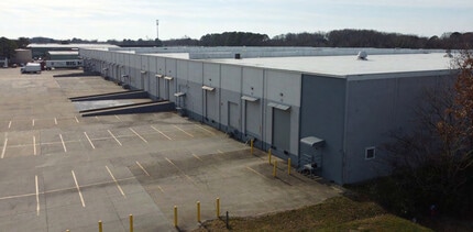 1910 Campostella Rd, Chesapeake, VA for lease Building Photo- Image 2 of 8