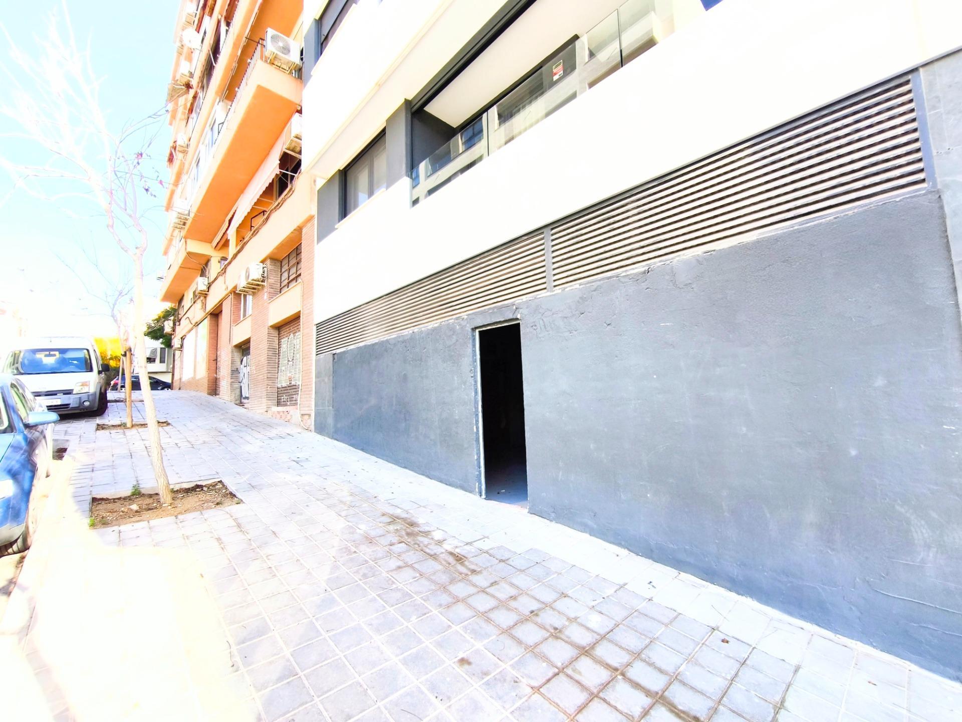 Retail in Alicante, Alicante for lease Building Photo- Image 1 of 4
