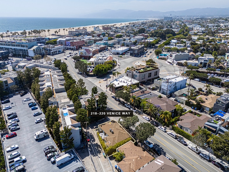 218 Venice Way, Venice, CA for sale - Building Photo - Image 2 of 15