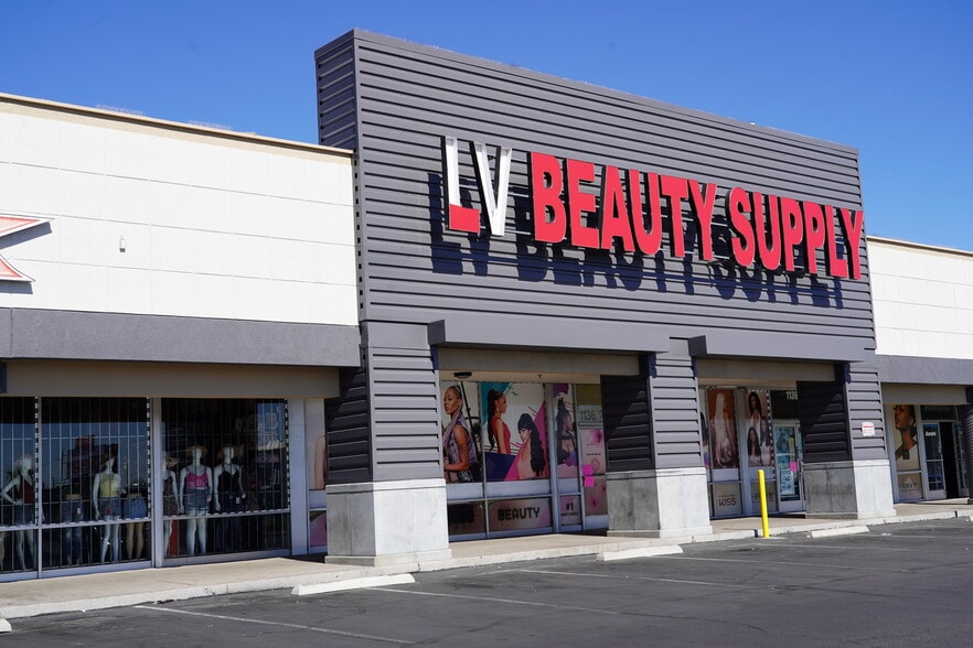 1132-1200 S Decatur Blvd, Las Vegas, NV à louer - Photo du bâtiment - Image 2 de 10