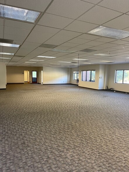 4604-4606 Scotts Valley Dr, Scotts Valley, CA for sale - Interior Photo - Image 2 of 9