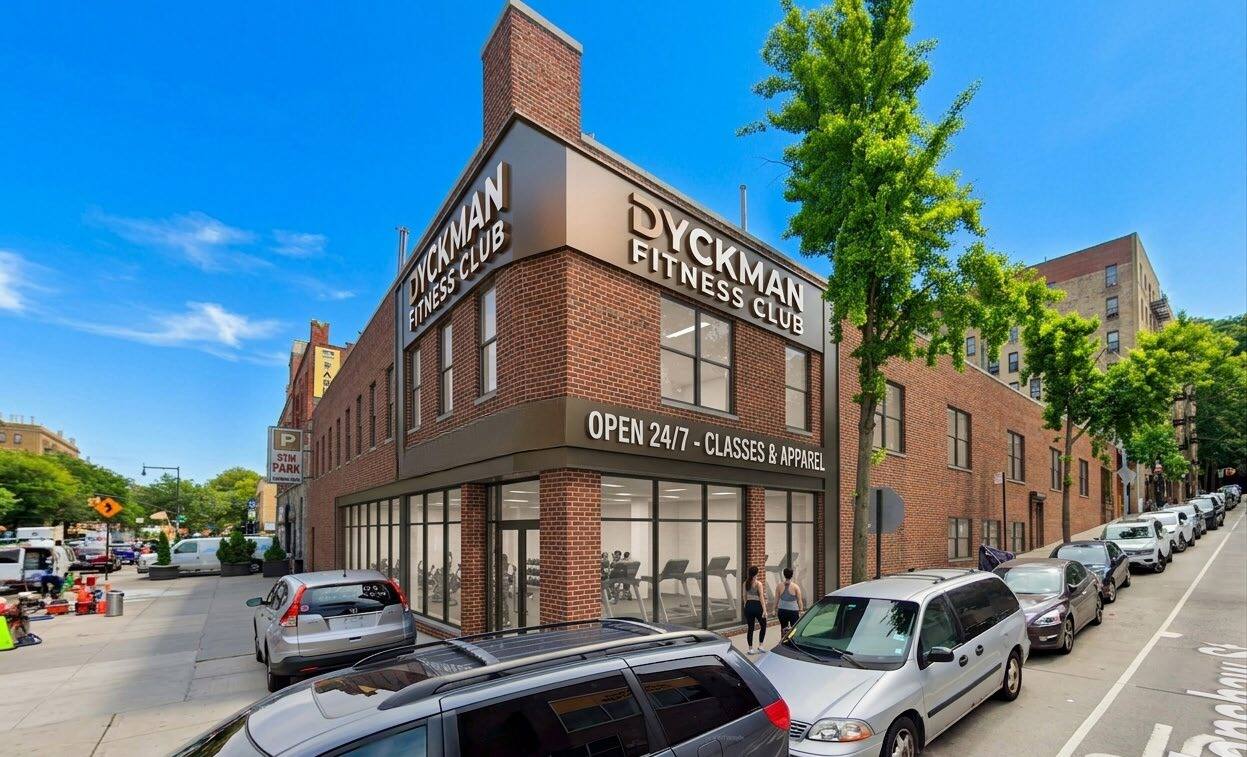 284 Dyckman St, New York, NY à louer Photo du bâtiment- Image 1 de 3