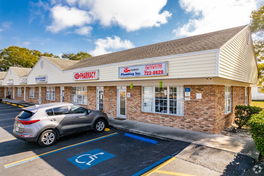 1153 Main St, Dunedin, FL for lease - Primary Photo - Image 1 of 8