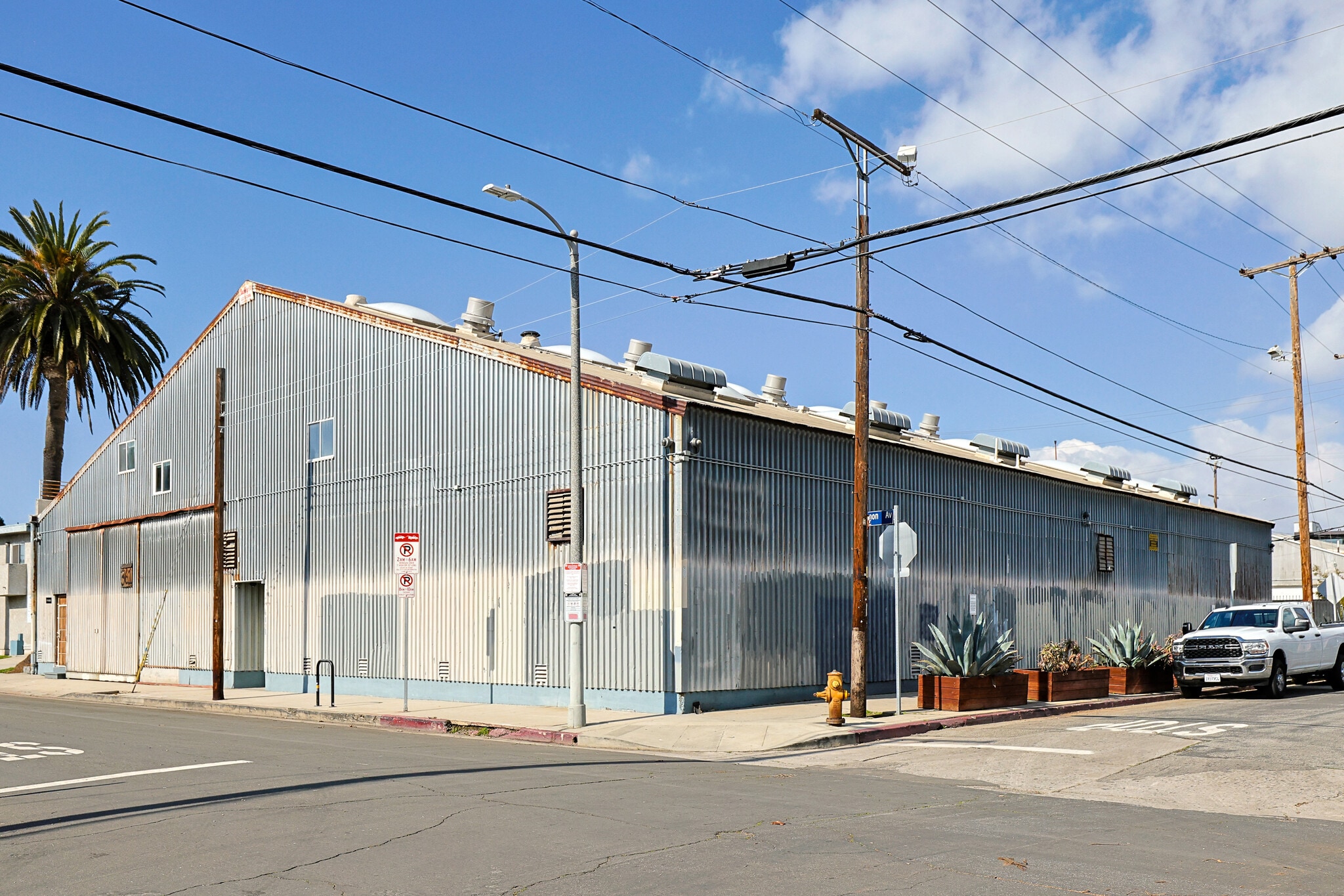 361 Vernon Ave, Venice, CA for lease Building Photo- Image 1 of 12