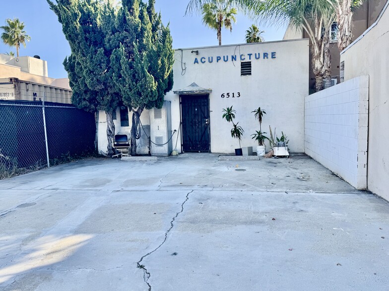 6513 Whittier Blvd, Los Angeles, CA for sale - Building Photo - Image 1 of 11