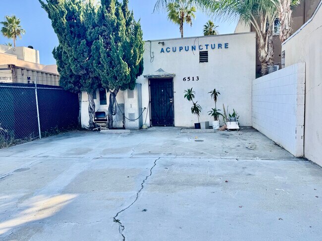 More details for 6513 Whittier Blvd, Los Angeles, CA - Office for Sale