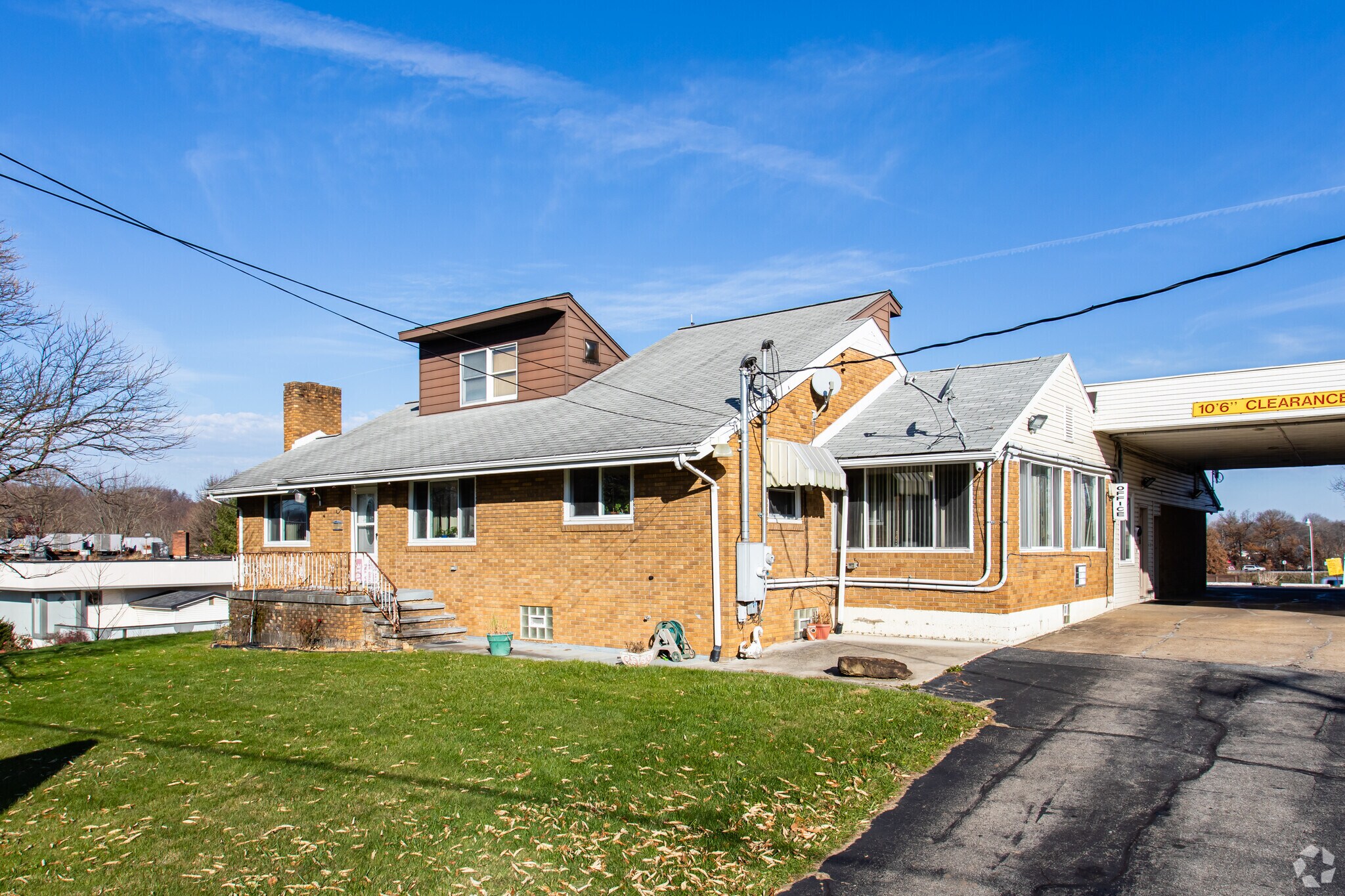 833 Finley Rd, Belle Vernon, PA à vendre Photo principale- Image 1 de 6