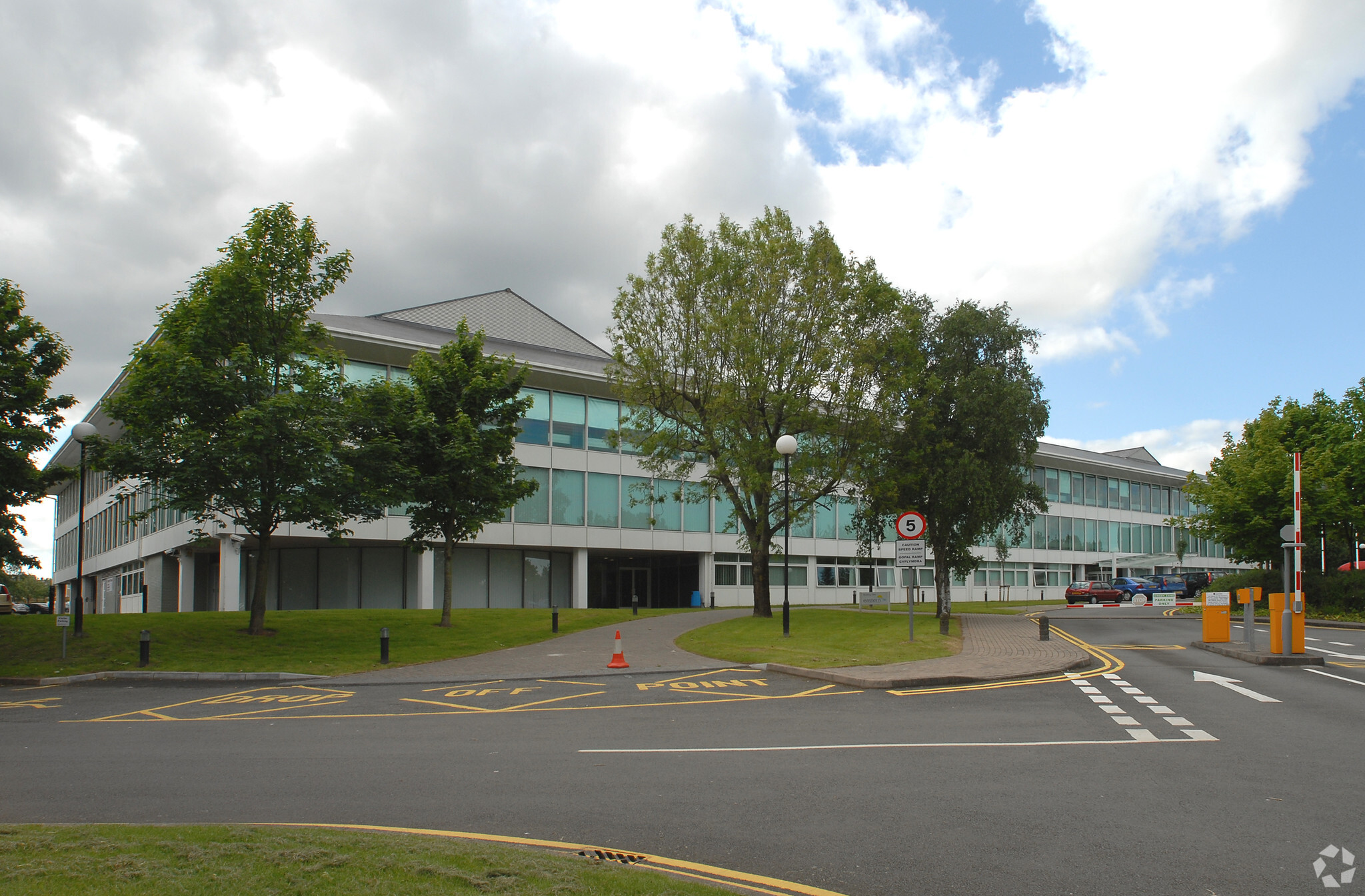 Eastern Business Park, Cardiff à louer Photo du bâtiment- Image 1 de 2