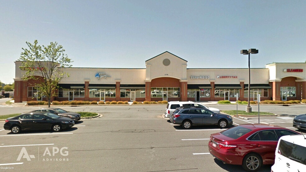 5706-5517 Wyalong Dr, Charlotte, NC for lease - Building Photo - Image 2 of 5