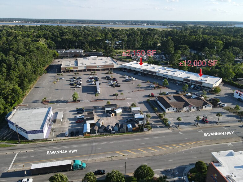 2049 Savannah Hwy, Charleston, SC à louer - Photo du bâtiment - Image 2 de 5