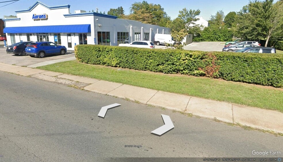 3607 Williamson Rd NW, Roanoke, VA à vendre - Photo du bâtiment - Image 2 de 4