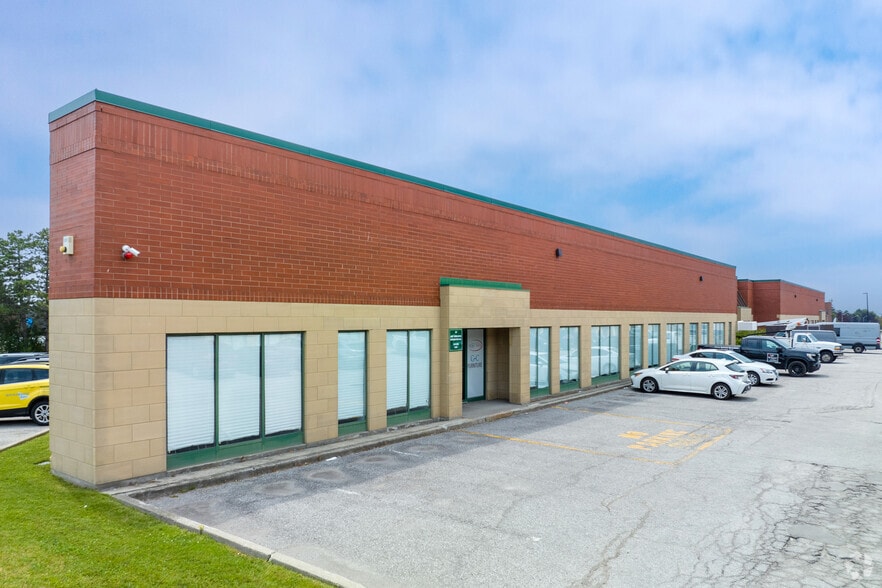 172-300 Trowers Rd, Vaughan, ON à louer - Photo du bâtiment - Image 2 de 4