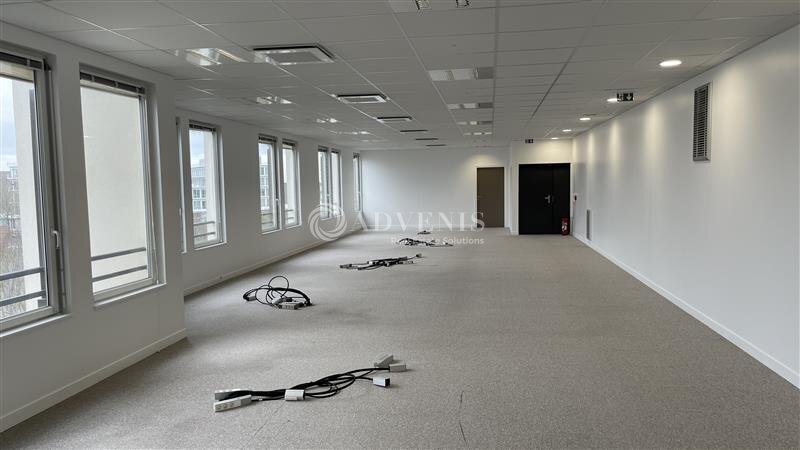 Office in Chessy for sale - Interior Photo - Image 3 of 9