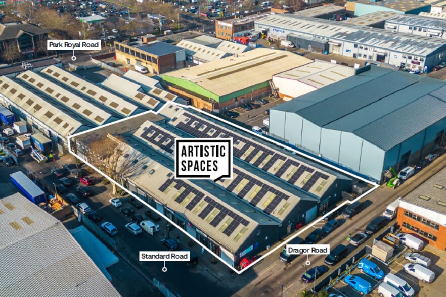 52-56 Standard Rd, Londres à louer - Photo du bâtiment - Image 2 de 6