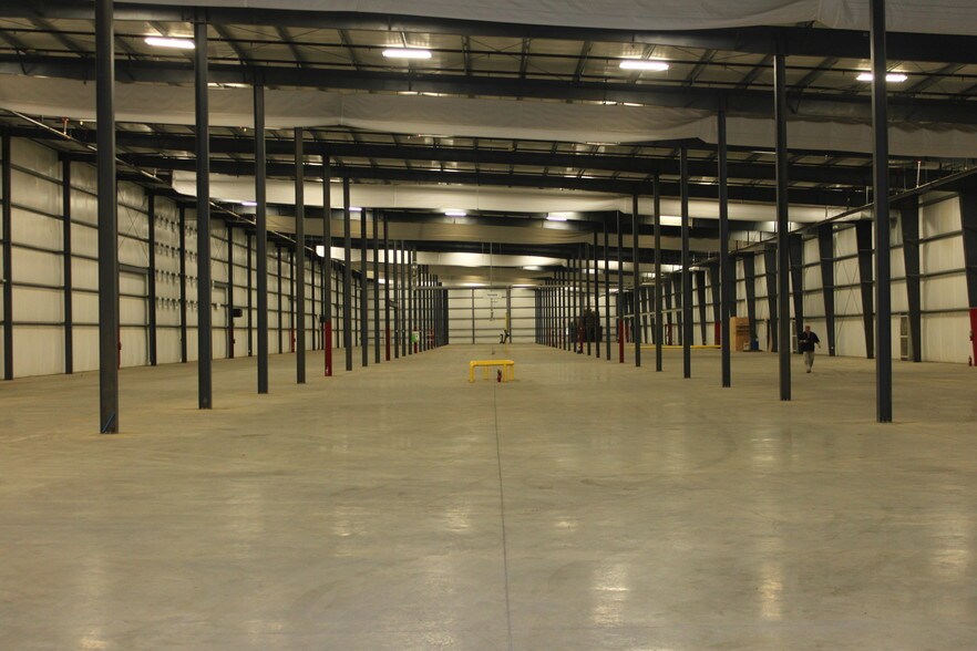 620 Warehouse Dr, Ruston, LA à vendre - Photo intérieure - Image 2 de 4
