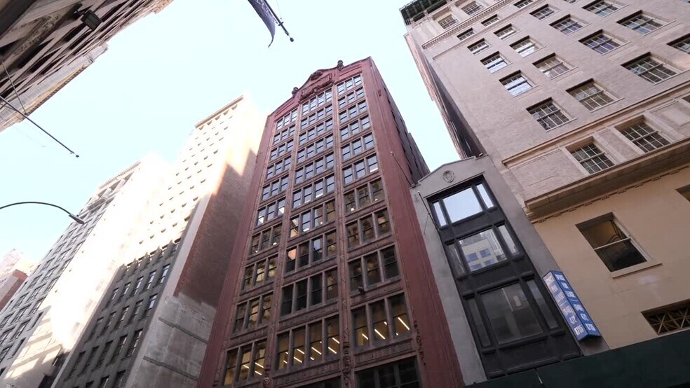 15 W 38th St, New York, NY à louer - Vidéo sur l’inscription commerciale - Image 3 de 17