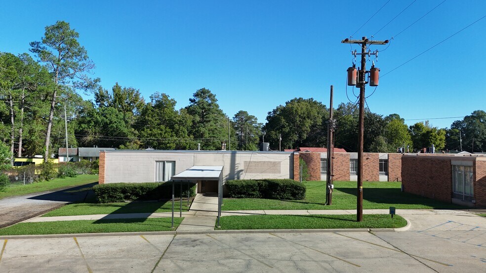 4544 S Court St, Montgomery, AL à vendre - Photo du bâtiment - Image 2 de 17