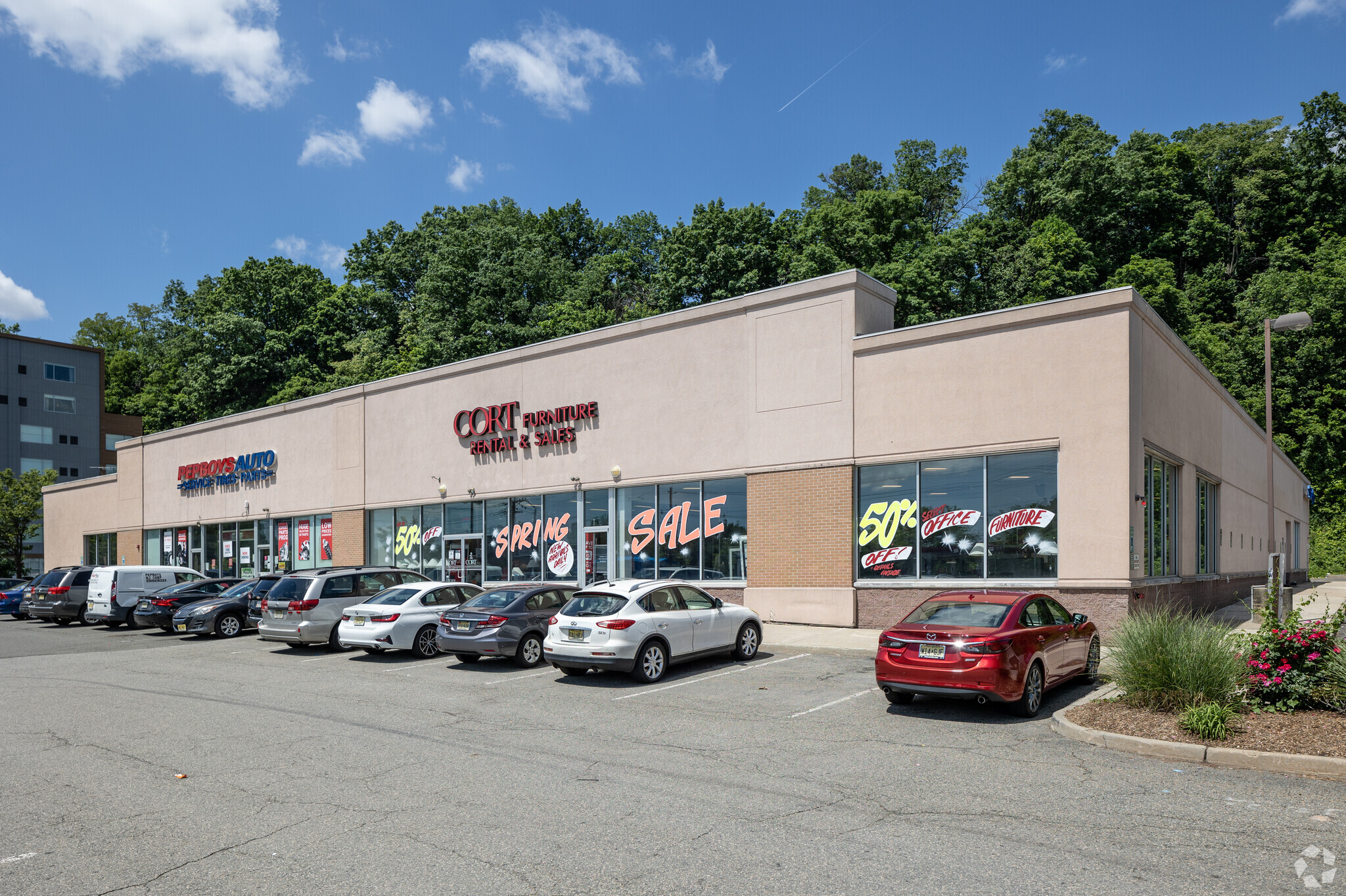 5 State Route 17, Hasbrouck Heights, NJ for lease Building Photo- Image 1 of 6