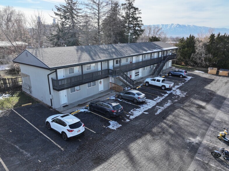 331 400 E, Logan, UT à vendre - Photo du bâtiment - Image 2 de 7