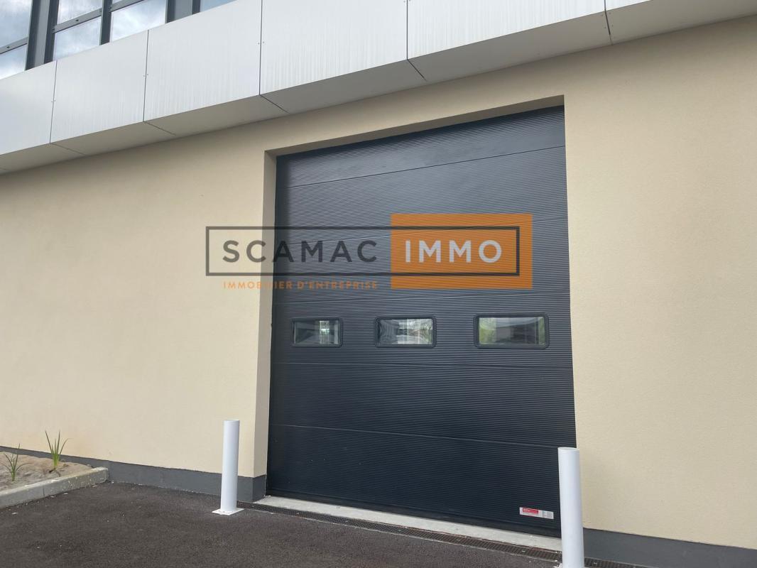 Industrial in Nanterre for lease Building Photo- Image 1 of 9