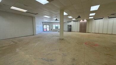 316 Main St, West Yarmouth, MA à louer Photo du bâtiment- Image 2 de 5