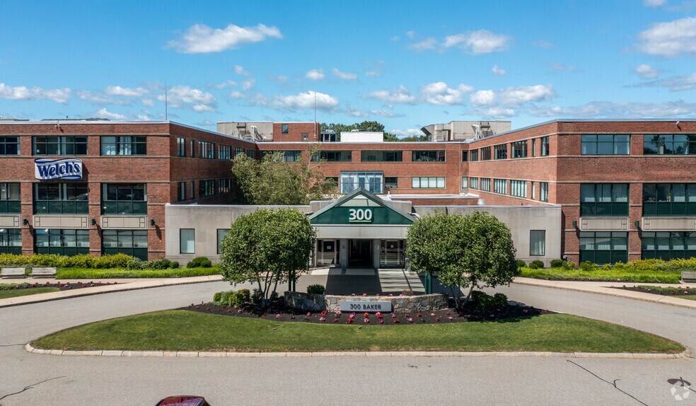 300 Baker Ave, Concord, MA à louer - Photo du bâtiment - Image 3 de 15