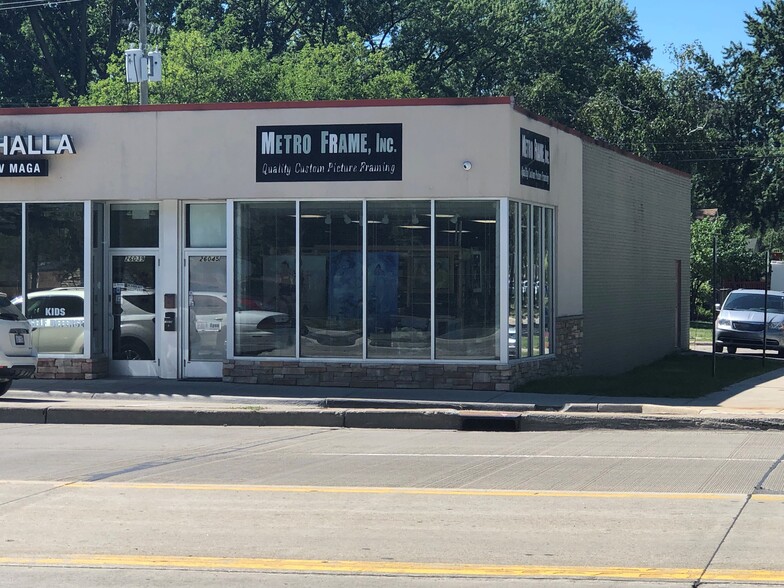 26031-26045 Coolidge Hwy, Oak Park, MI for lease - Building Photo - Image 2 of 5