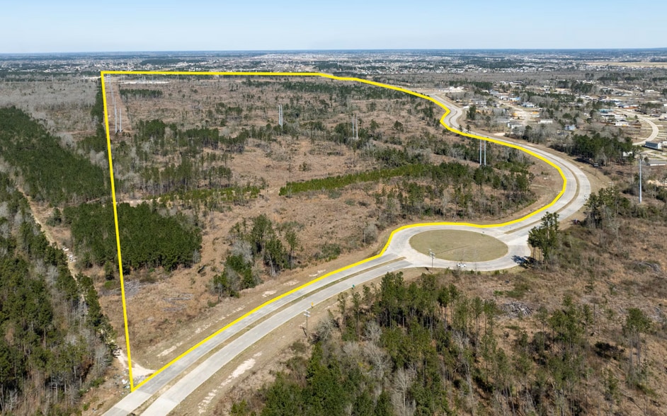 Community Dr, Cleveland, TX 77327, Cleveland, TX for sale - Aerial - Image 3 of 22