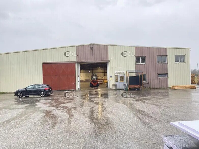 Industriel dans Brignais à louer - Photo du bâtiment - Image 2 de 12