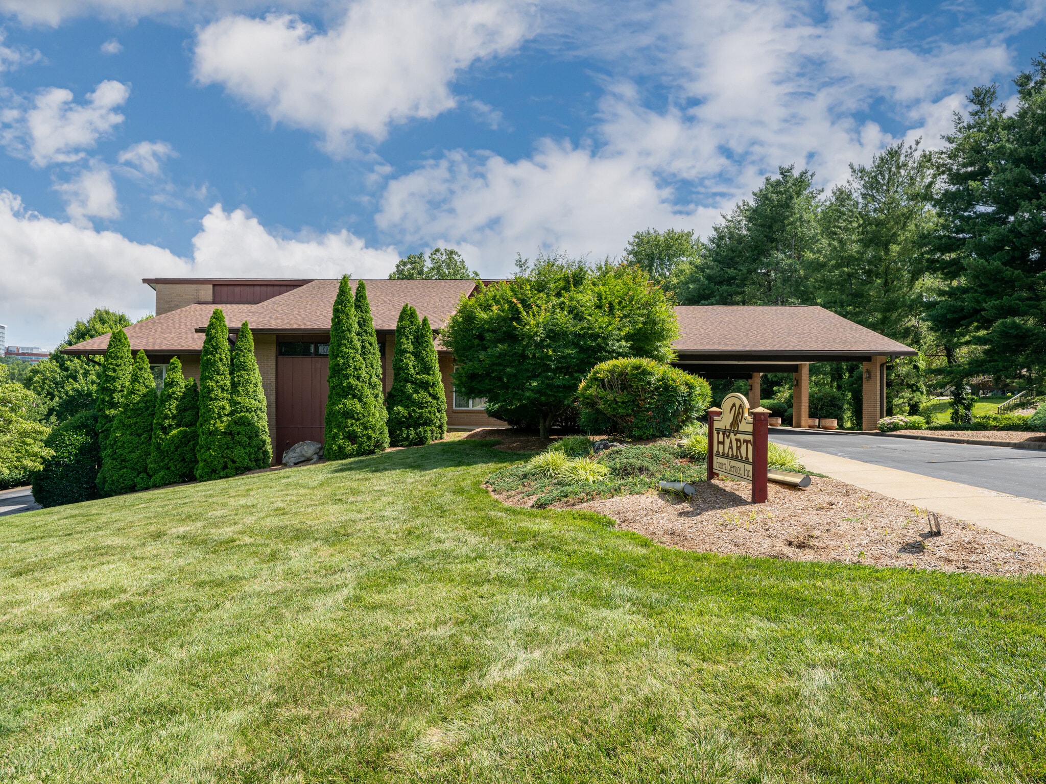 60 Phifer St, Asheville, NC à vendre Photo du bâtiment- Image 1 de 49
