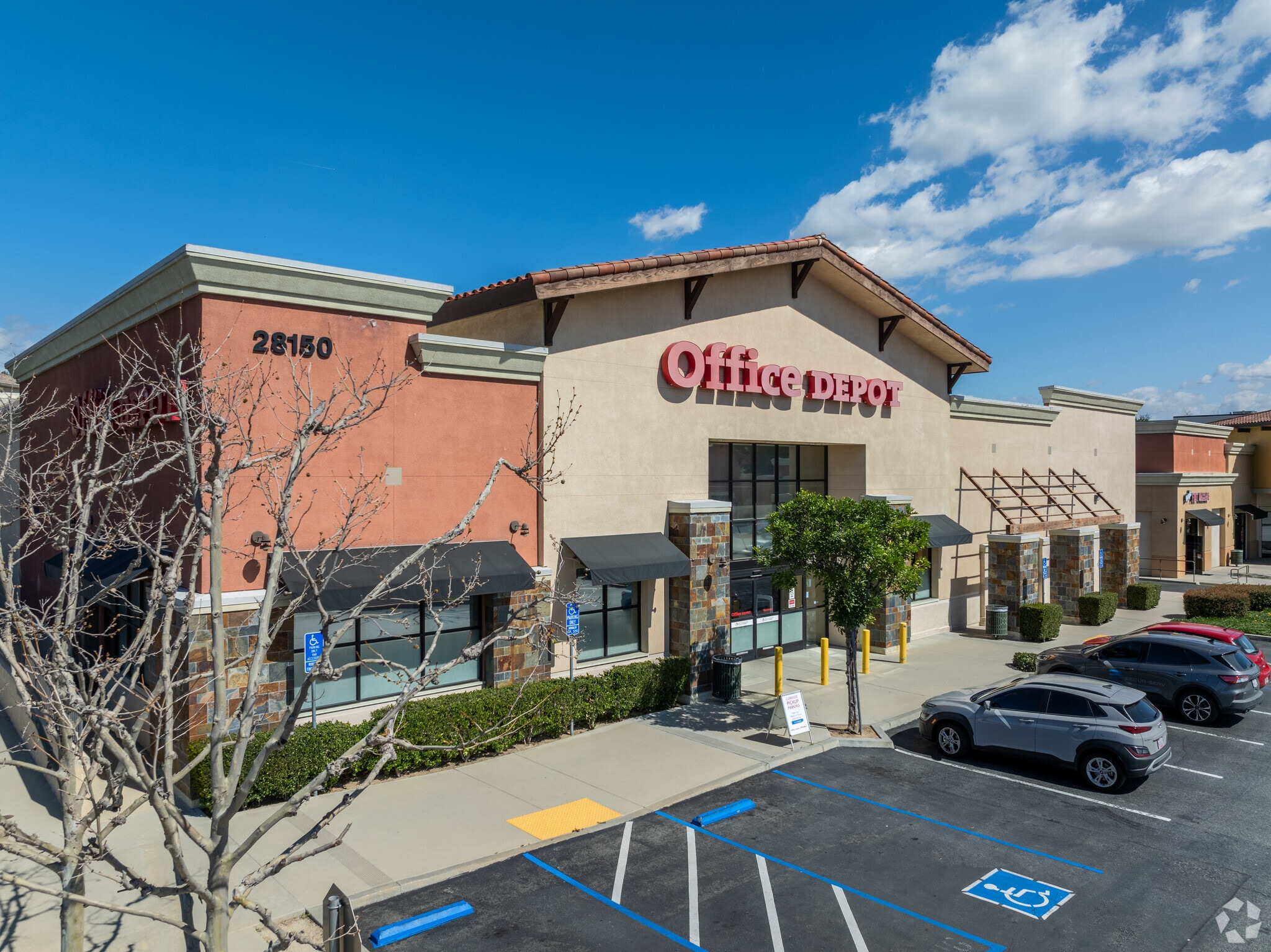 28100-28188 Newhall Ranch Rd, Valencia, CA for lease Primary Photo- Image 1 of 2
