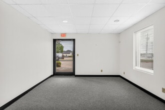 1801 Precinct Line Rd, Hurst, TX à louer Photo intérieure- Image 2 de 26