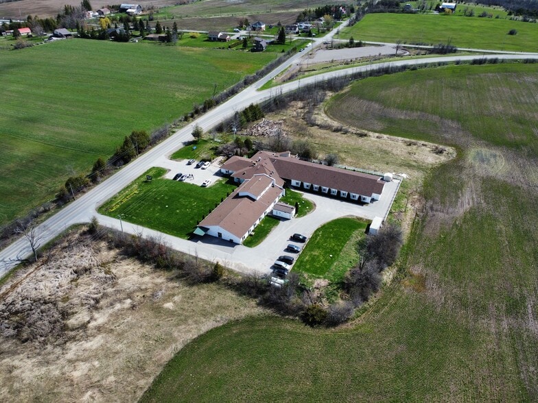 512 Thunder Bridge Rd, Lindsay, ON for sale - Aerial - Image 3 of 8