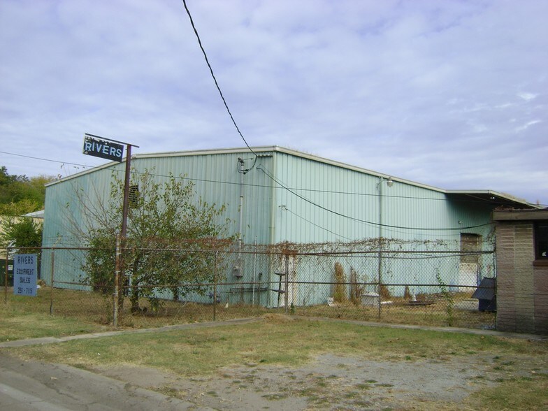 2301 24th St N, Birmingham, AL à louer - Photo du bâtiment - Image 3 de 10