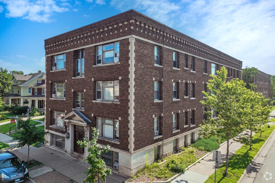 2545 Garfield Ave, Minneapolis, MN for lease - Primary Photo - Image 1 of 14