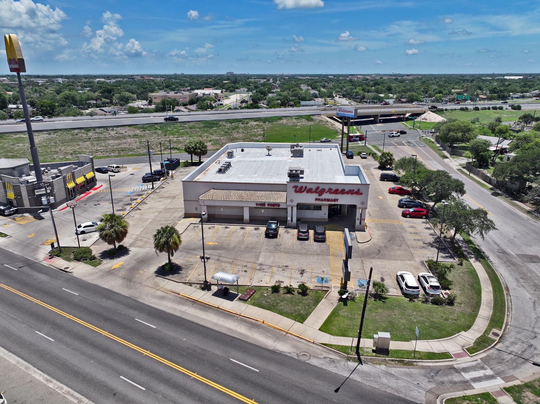 2101 Morgan Ave, Corpus Christi, TX for lease Building Photo- Image 1 of 5