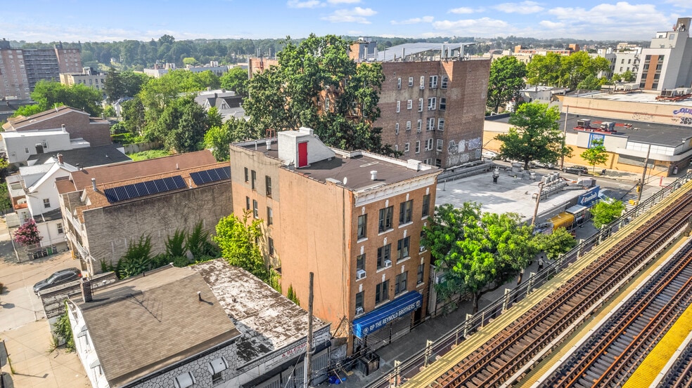 3857 White Plains Rd, Bronx, NY for sale - Building Photo - Image 2 of 7