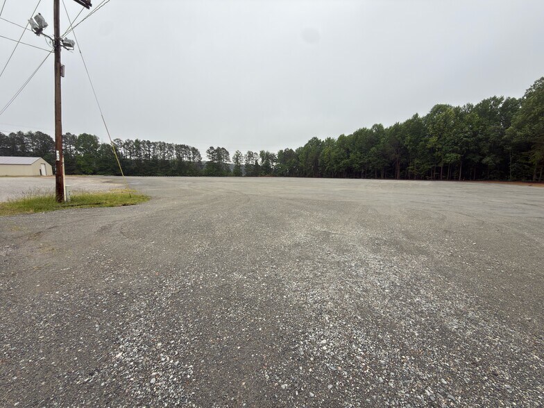 245 Orbit Rd, Statesville, NC for lease - Building Photo - Image 2 of 9