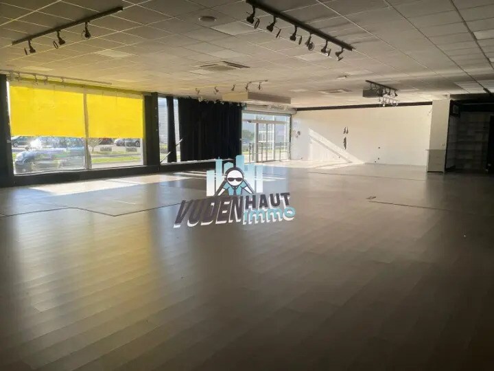 Retail in Portet-sur-Garonne for lease - Building Photo - Image 1 of 9