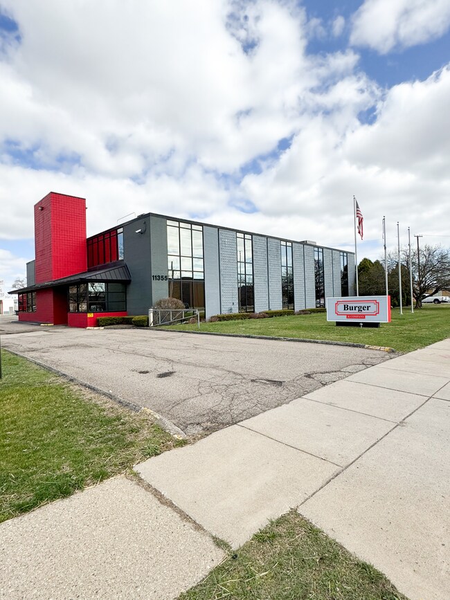 More details for 11355 Stephens Rd, Warren, MI - Office for Sale