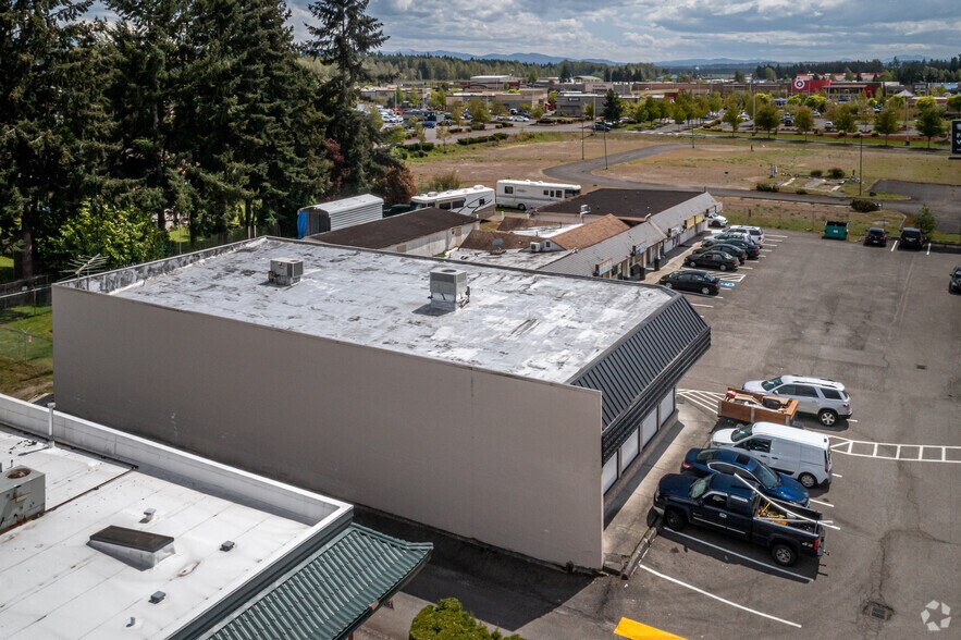 15317 Meridian Ave E, Puyallup, WA à louer - Photo du bâtiment - Image 2 de 2