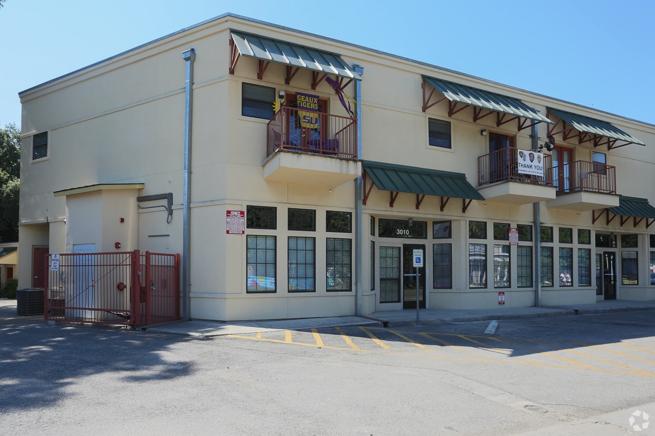 3010-3012 N Saint Marys St, San Antonio, TX for lease Primary Photo- Image 1 of 6