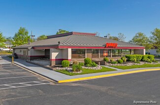 Plus de détails pour 248 Quaker Rd, Queensbury, NY - Commerce de détail à vendre