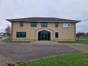 Horn Hl, Lowestoft for lease Building Photo- Image 1 of 10