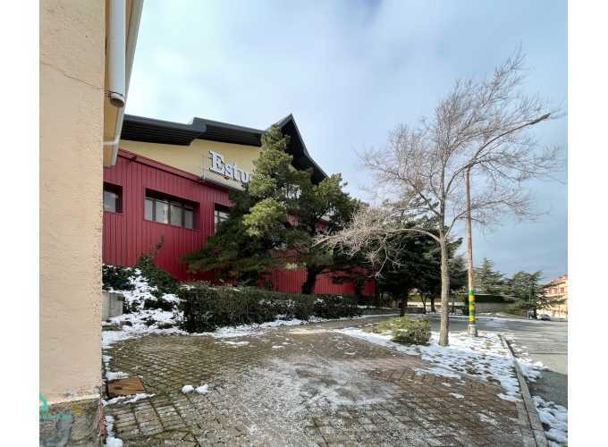 Commerce de détail dans El Espinar, Segovia à louer - Photo du bâtiment - Image 2 de 18