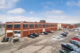 Plus de détails pour 111 W Mount Hope Ave, Lansing, MI - Industriel à louer