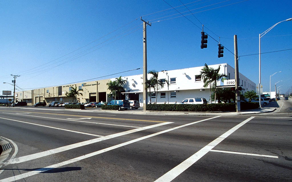 2170-2290 W 8th Ave, Hialeah, FL for lease Primary Photo- Image 1 of 18