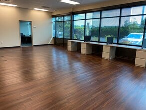 11030 Jones Bridge Rd, Alpharetta, GA for lease Interior Photo- Image 2 of 7